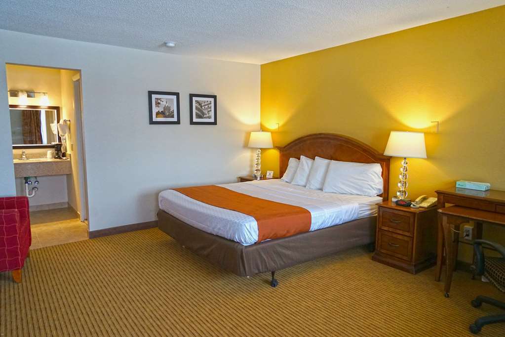 Americas Best Value Inn Plattsburgh Chambre photo